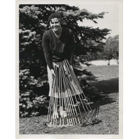 HELEN HICKS 1931 GOLF PHOTOGRAPH