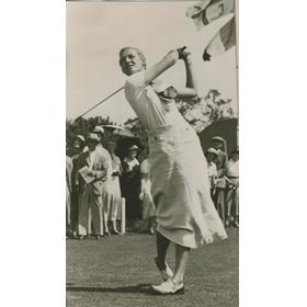 MLLE. F. TOLLON (FRANCE) AT WORPLESDON 1937 PRESS PHOTOGRAPH